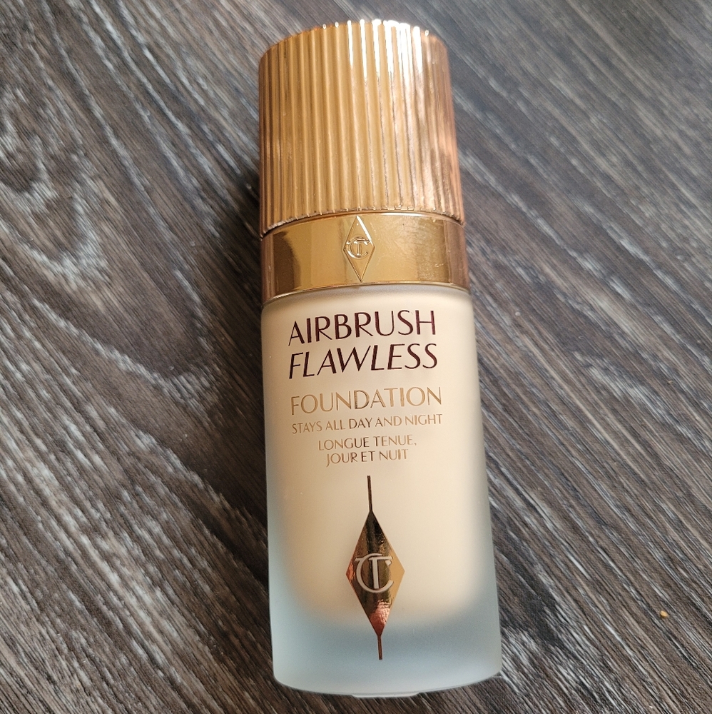 Brand New Charlotte Tilbury Airbrush Flawless Foundation 5 Neutral